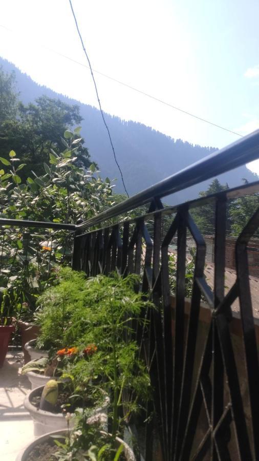 The Prasher Lodge Mall Road Manali Manāli Exterior foto
