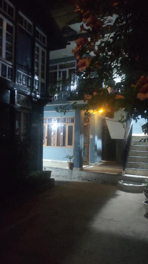 The Prasher Lodge Mall Road Manali Manāli Exterior foto