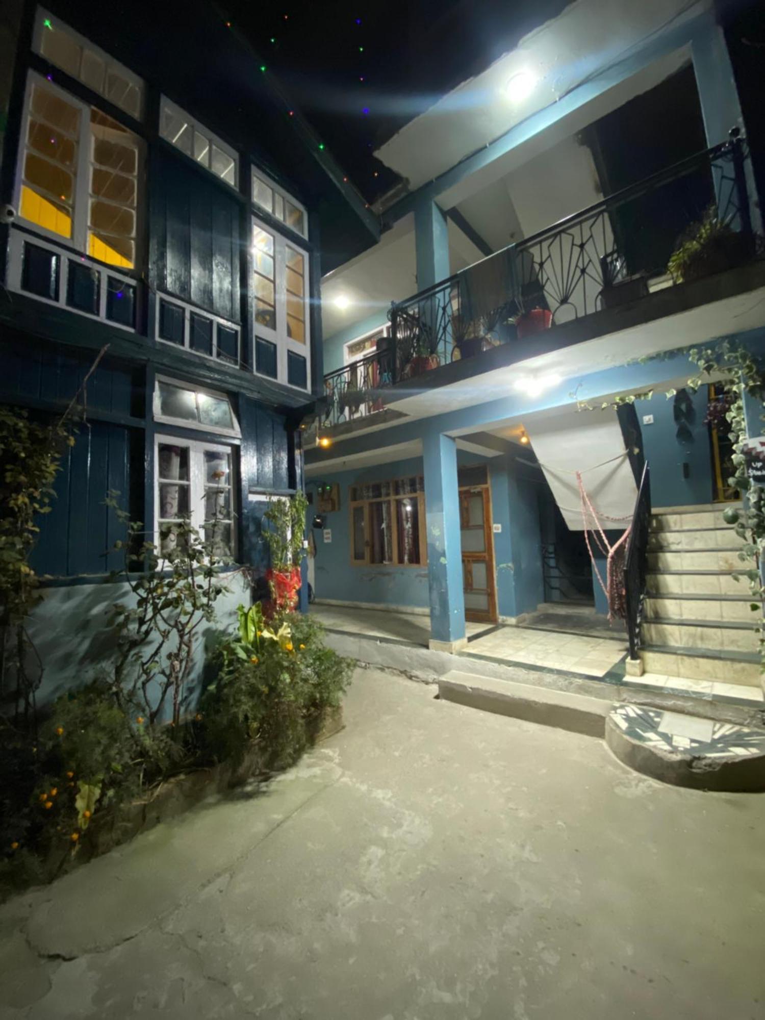 The Prasher Lodge Mall Road Manali Manāli Exterior foto